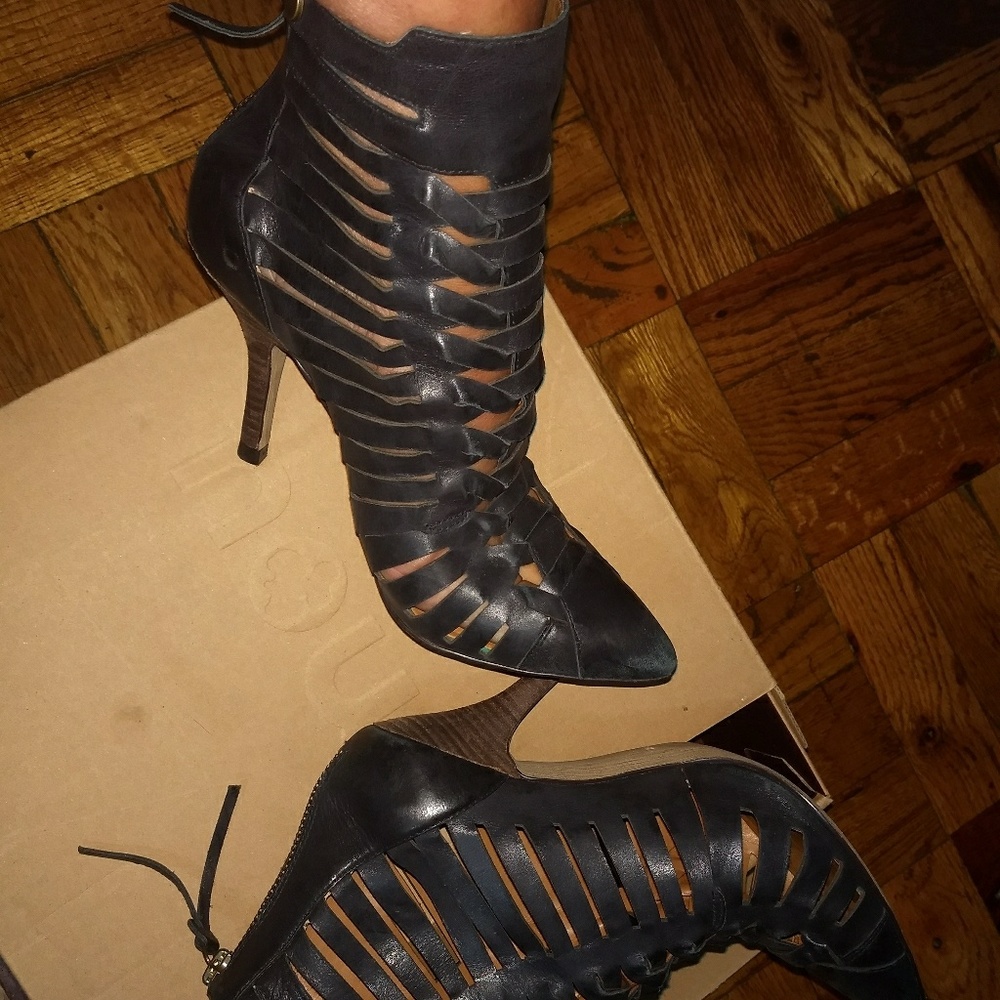 Nine West American Vintage Collection booties